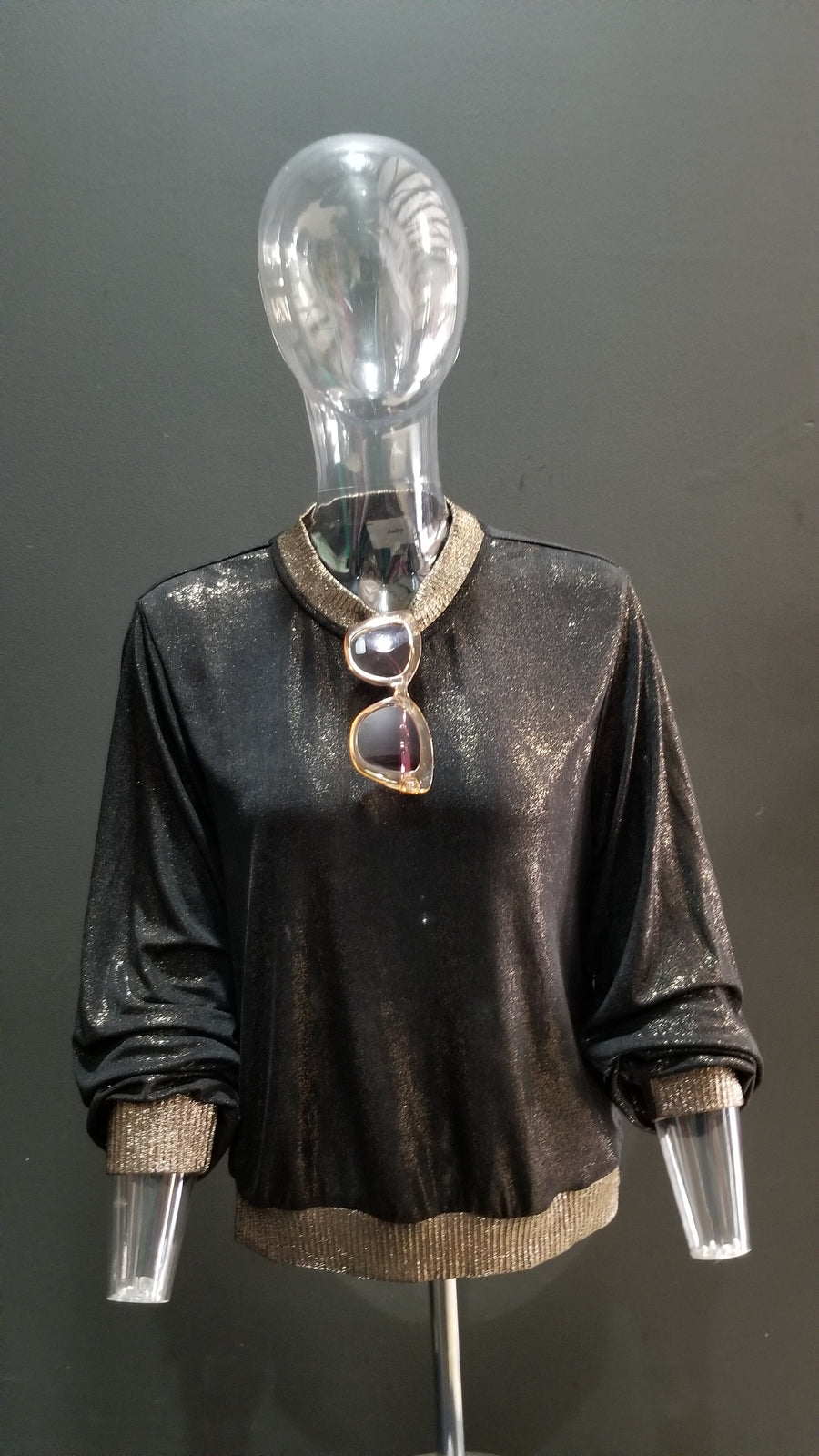 Concha Metallic Top