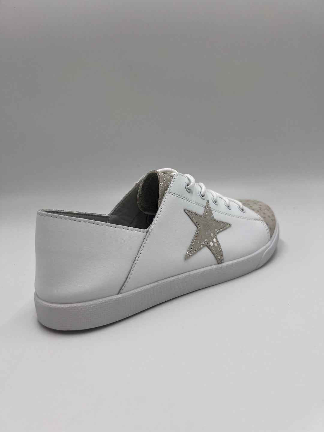 Vicki Sneaker
