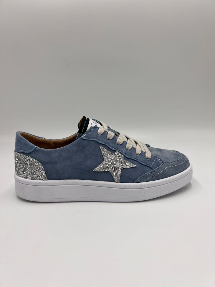 Mila Sneaker