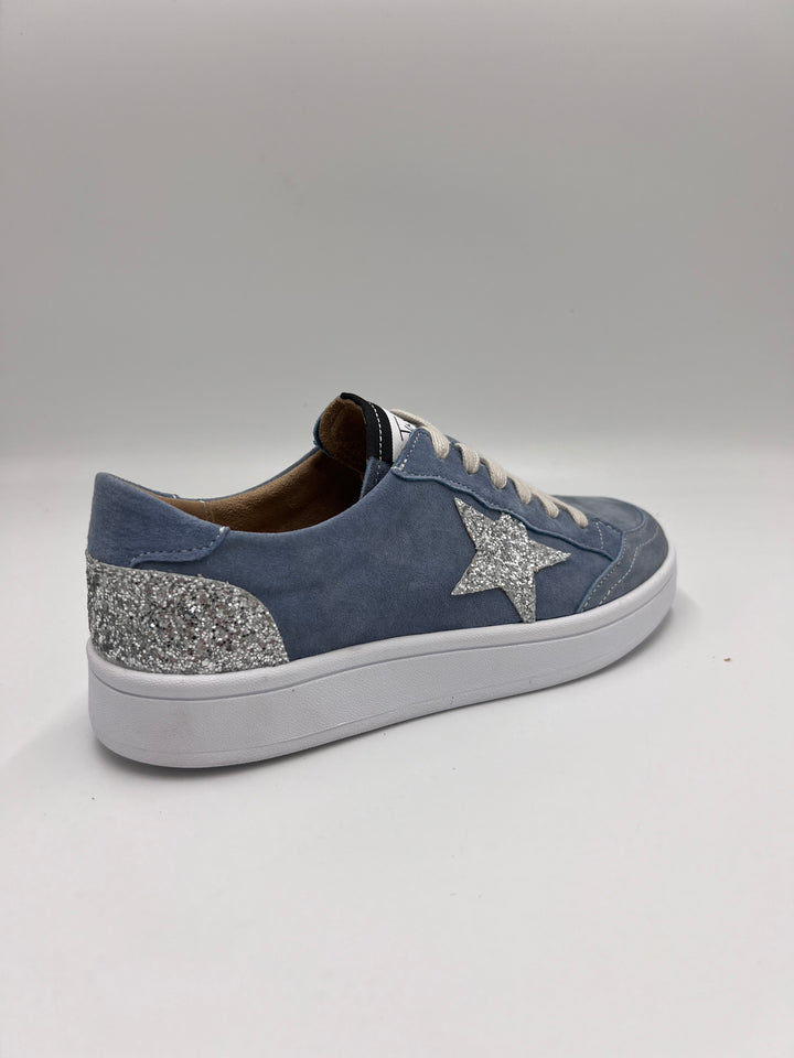 Mila Sneaker