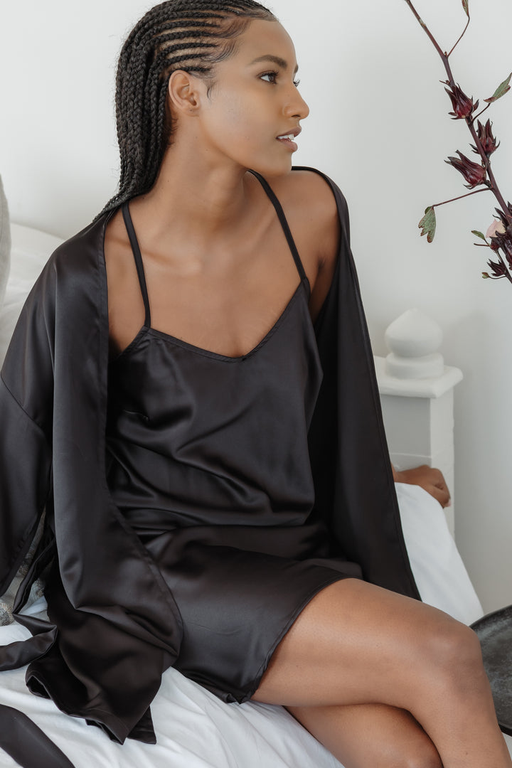 Edine Short Robe